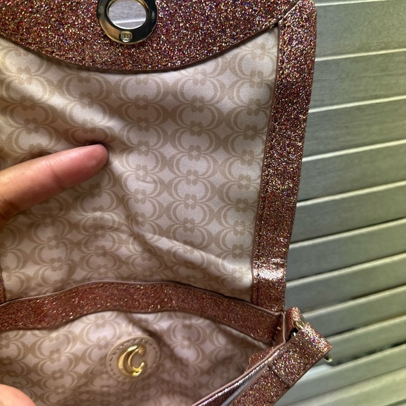 •NEW•Shimmer & Shine Rose' Clutch/Crossbody• - Picture 5 of 16